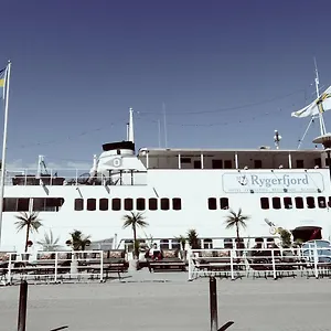 Hotel na wodzie Rygerfjord &